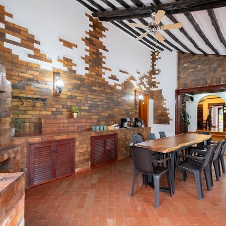 Hotel Chalet El Castillo By Majuva El Edén Екстериор снимка